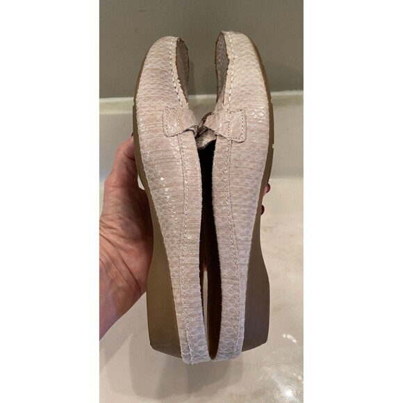 Naturalizer Cream Mules with Silver Accents - Picture 7 of 12